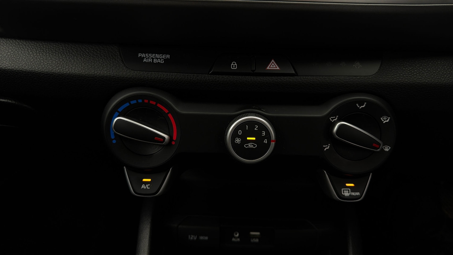 Used Kia Stonic 2019 for sale - 78004191: Photo 11