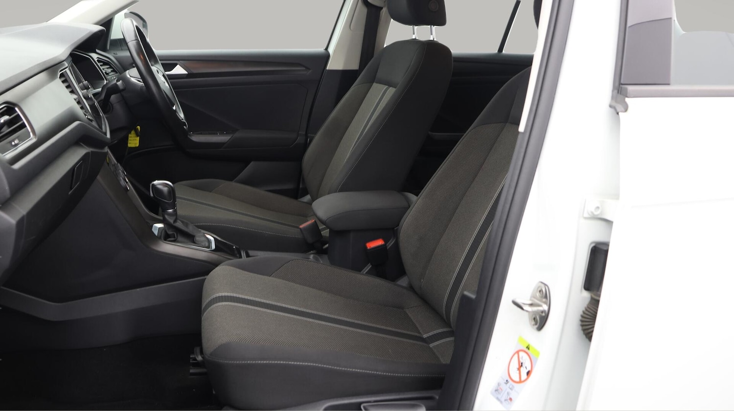 Used Volkswagen T-Roc 2019 for sale - 76671426: Photo 15