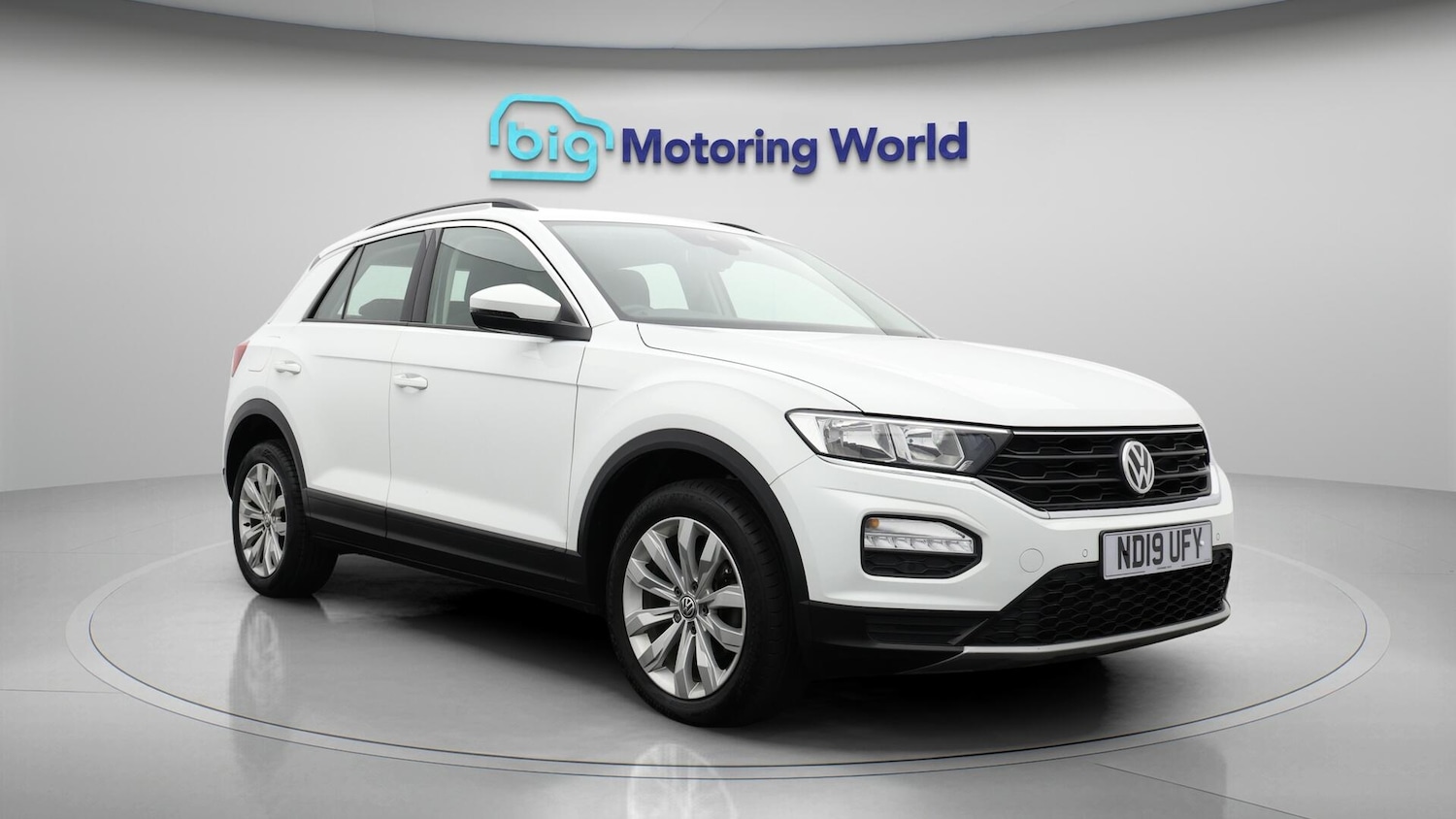 Used Volkswagen T-Roc 2019 for sale - 76671426: Photo 2