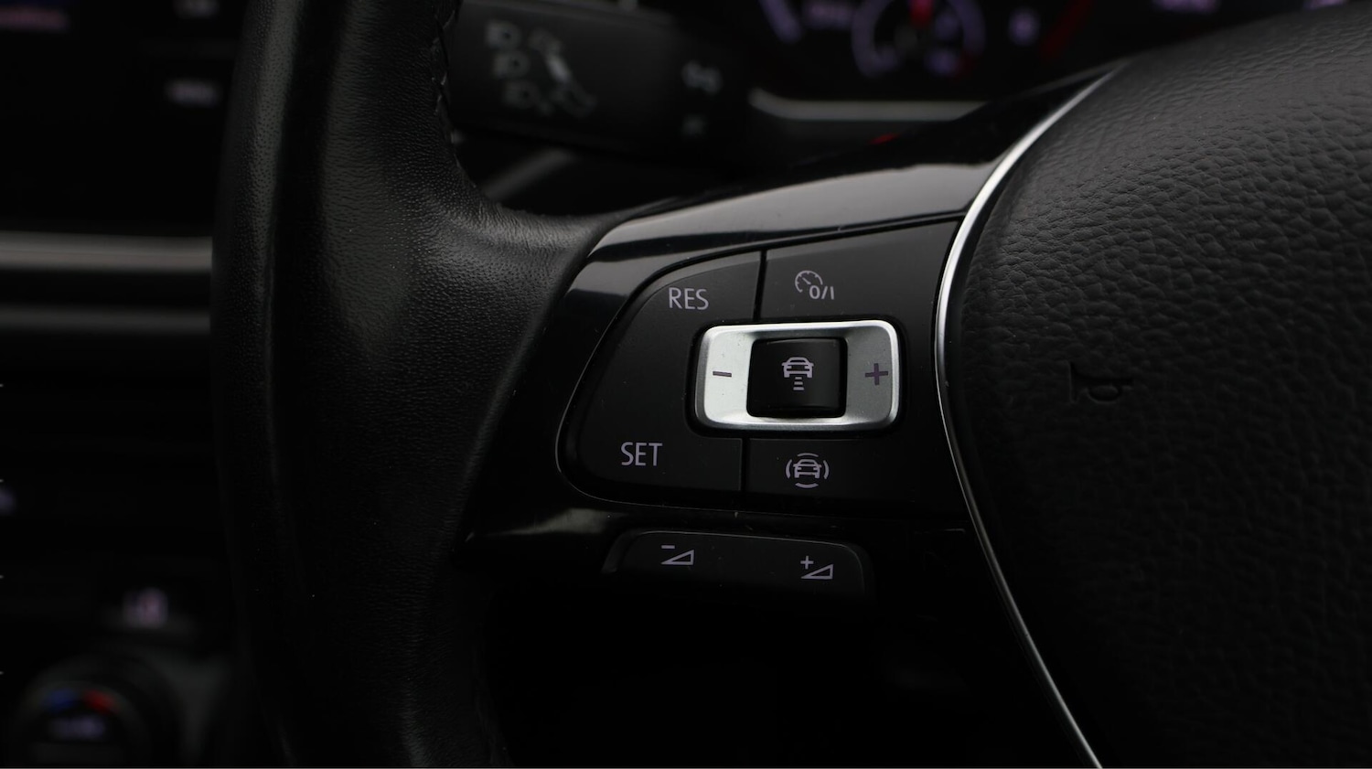 Used Volkswagen T-Roc 2019 for sale - 76671426: Photo 22