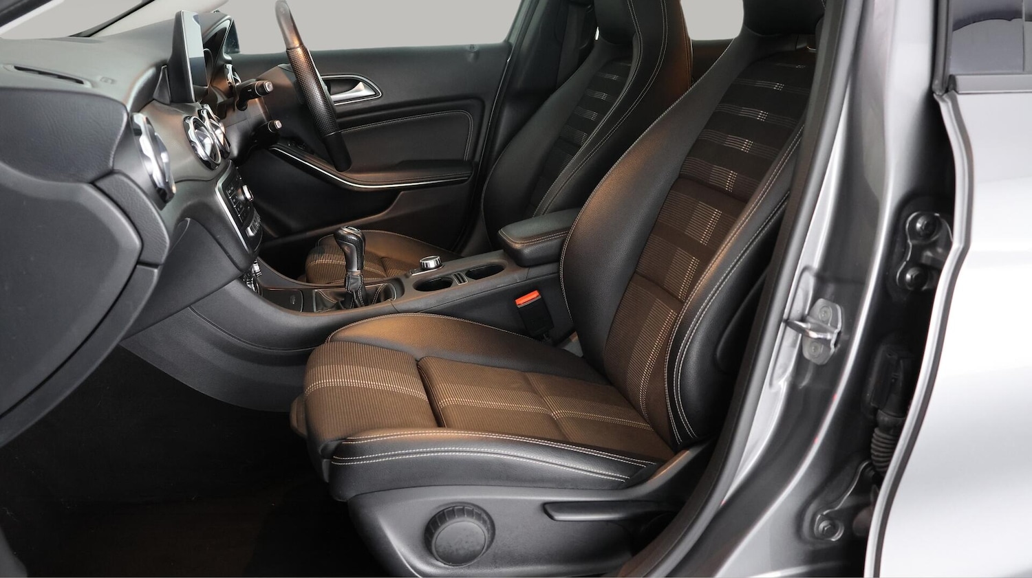 Used Mercedes-Benz GLA 2019 for sale - 76377367: Photo 14