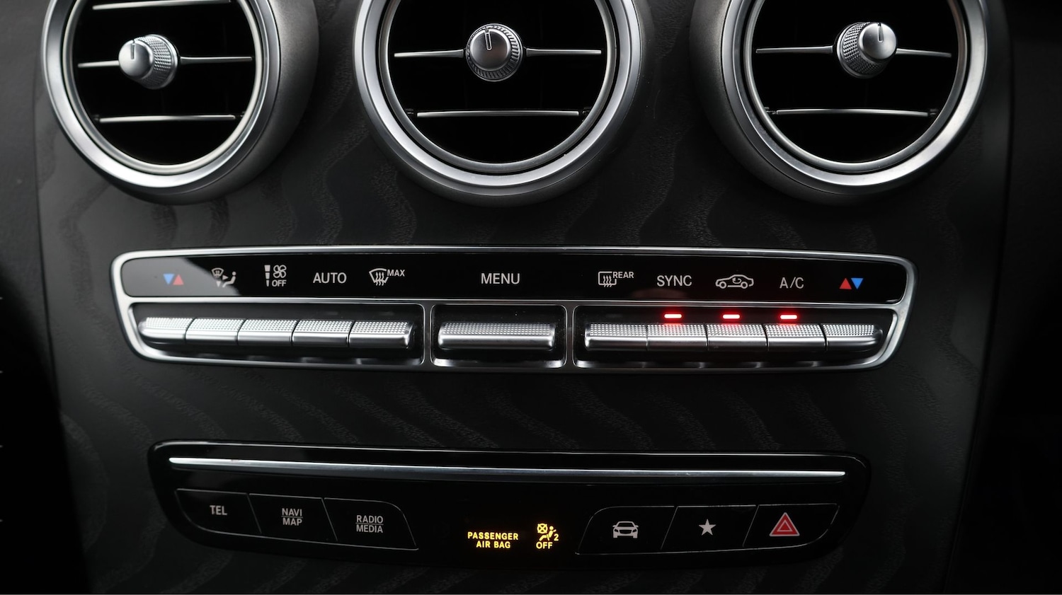 Used Mercedes-Benz GLC 2020 for sale - 77776104: Photo 12