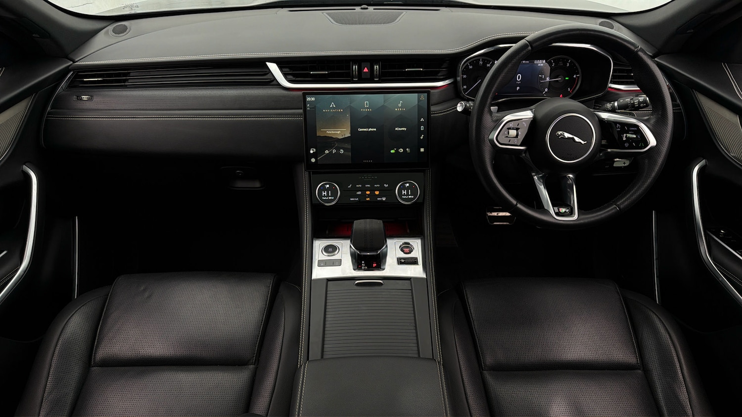 Used Jaguar F-Pace 2023 for sale - 78197419: Photo 12