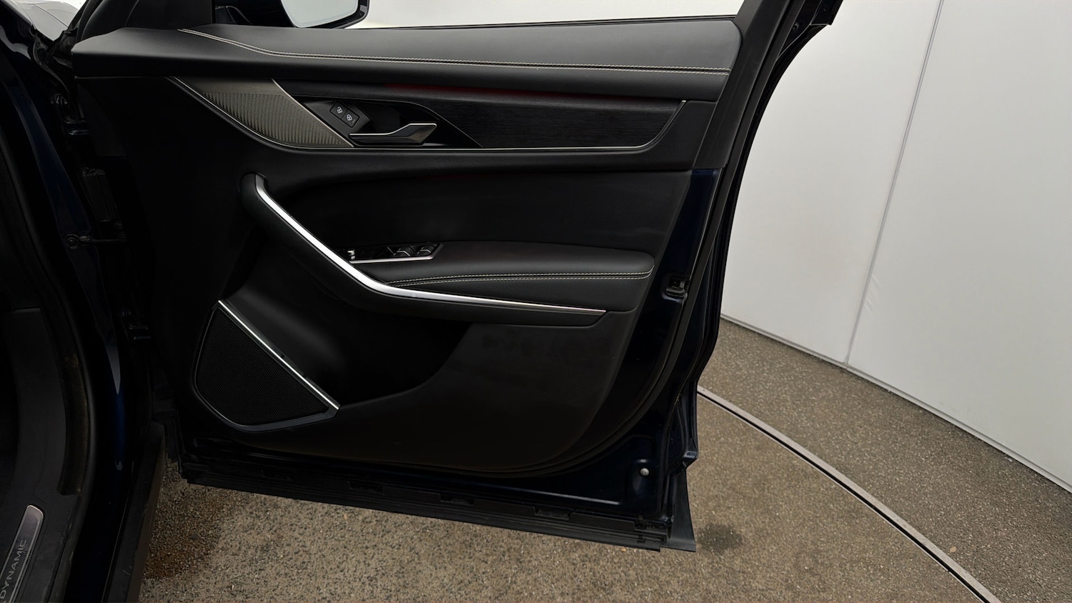 Used Jaguar F-Pace 2023 for sale - 78197419: Photo 14