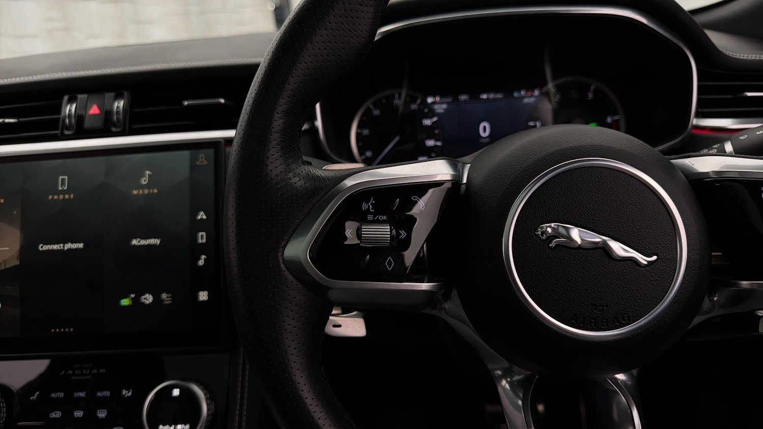 Used Jaguar F-Pace 2023 for sale - 78197419: Photo 23