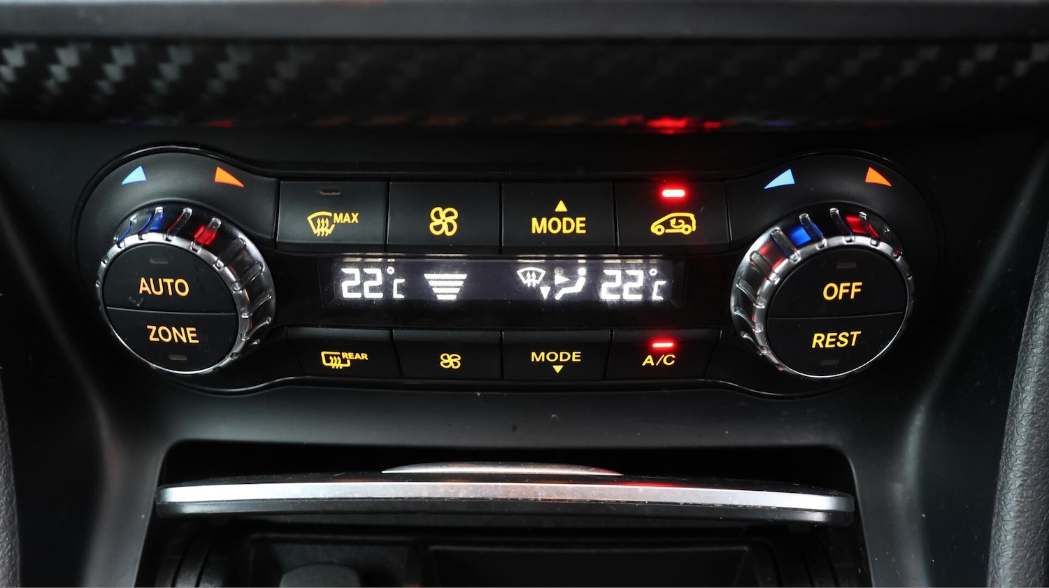 Used Mercedes-Benz A-Class 2017 for sale - 76765726: Photo 13