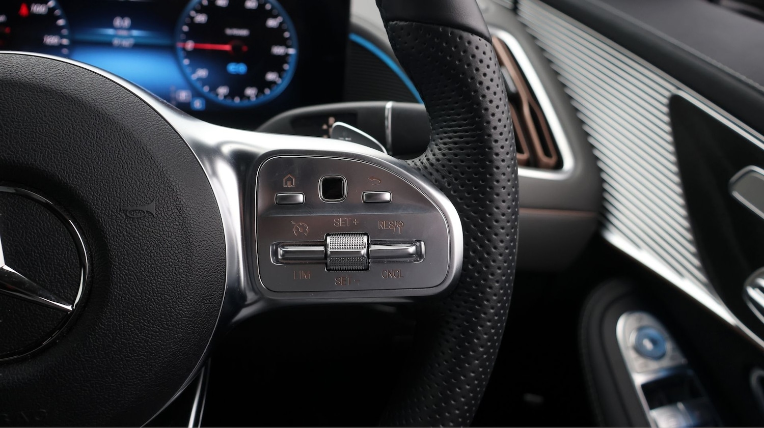 Used Mercedes-Benz EQC 2024 for sale - 77199260: Photo 22