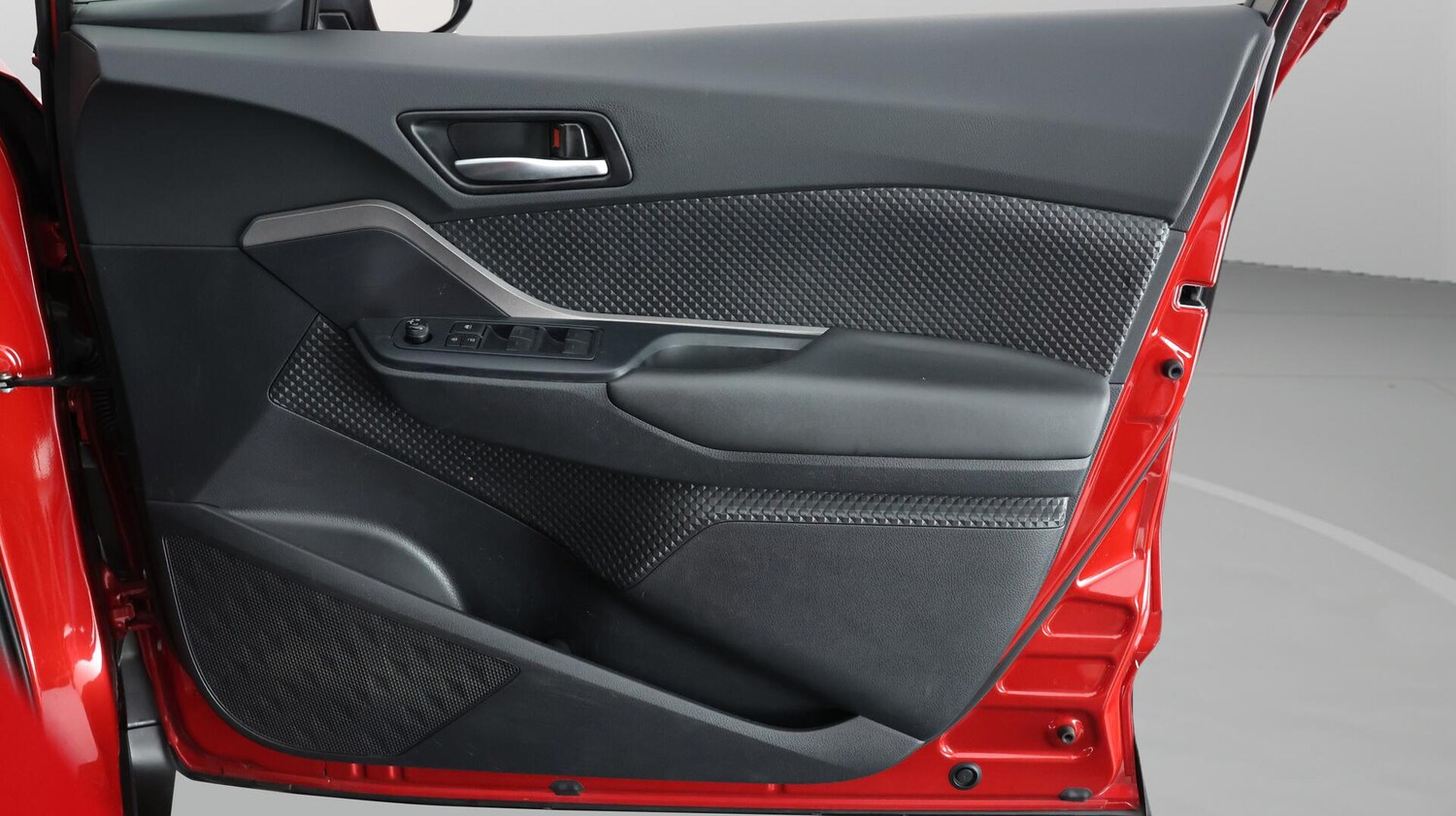 Used Toyota C-HR 2022 for sale - 76619586: Photo 14