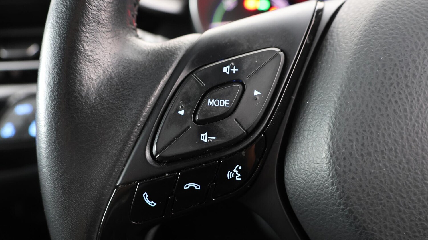 Used Toyota C-HR 2022 for sale - 76619586: Photo 22