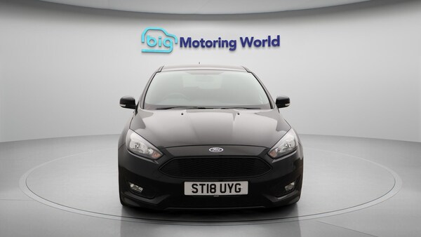 Used Ford Focus 2018 for sale - 76213835: Photo 3