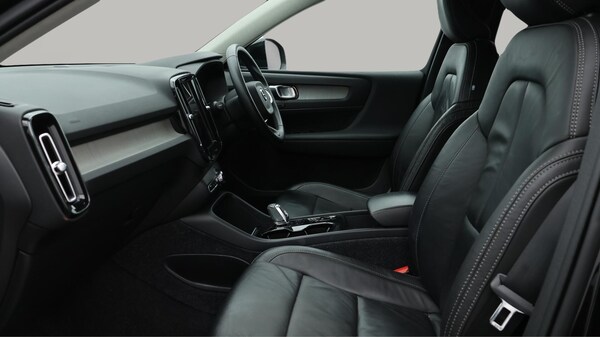 Used Volvo XC40 2021 for sale - 76295661: Photo 15