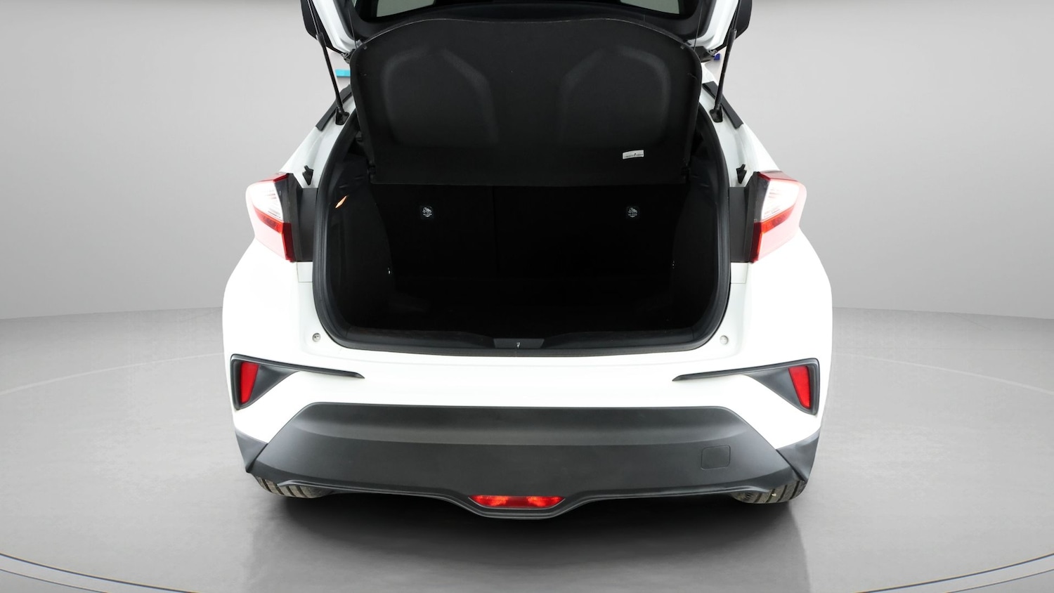 Used Toyota C-HR 2019 for sale - 77581888: Photo 17