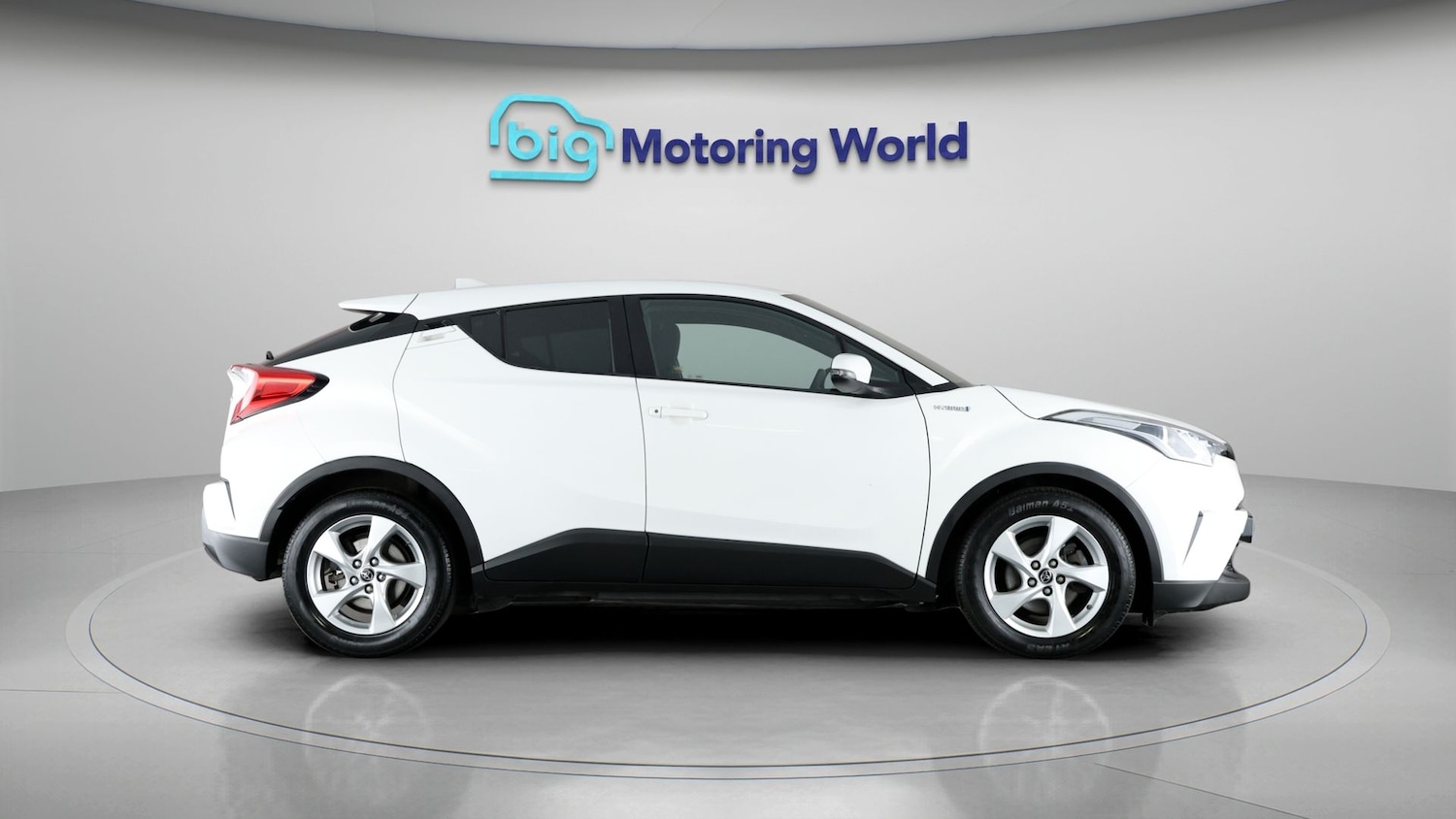 Used Toyota C-HR 2019 for sale - 77581888: Photo 8