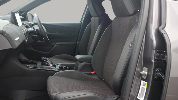 Used DS Automobiles DS 3 Crossback 2021 for sale - 76260241: Photo 15