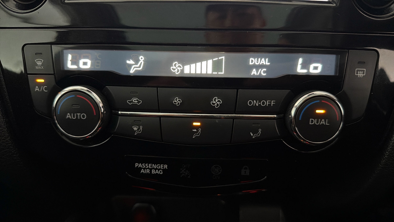 Used Nissan Qashqai 2017 for sale - 77703051: Photo 12