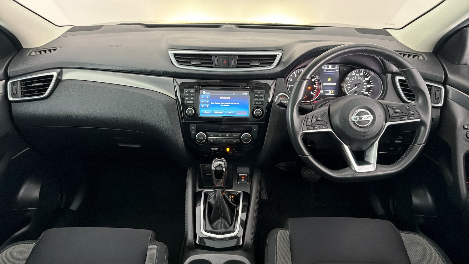 Used Nissan Qashqai 2017 for sale - 77703051: Photo 13