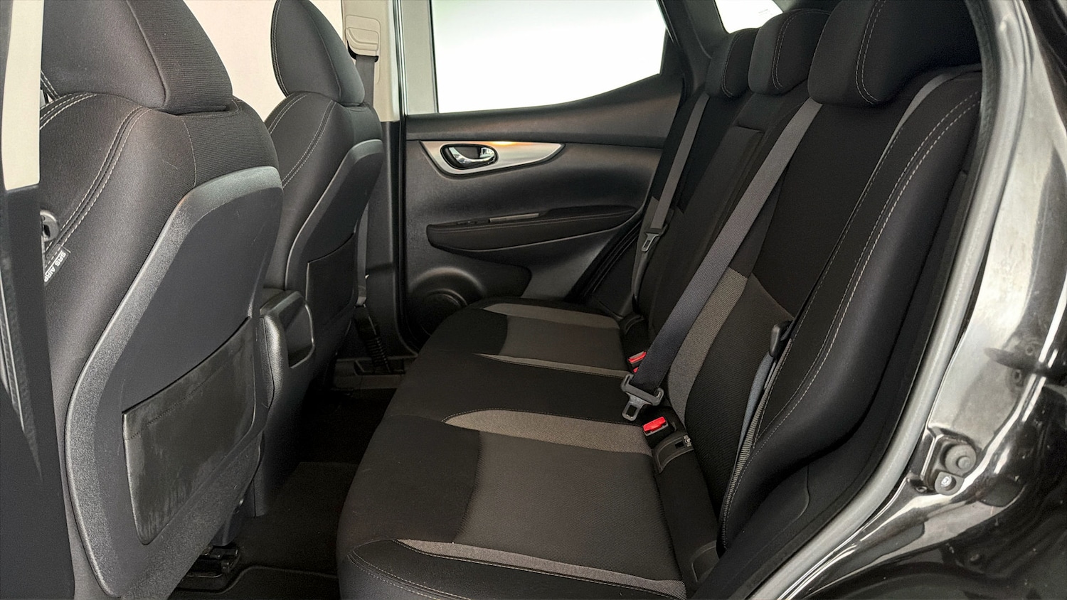 Used Nissan Qashqai 2017 for sale - 77703051: Photo 16