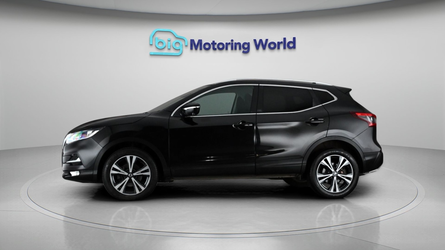 Used Nissan Qashqai 2017 for sale - 77703051: Photo 4