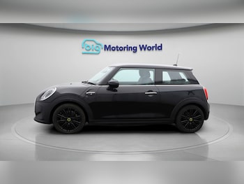 Used MINI Hatch 2023 for sale - 77662634: Photo