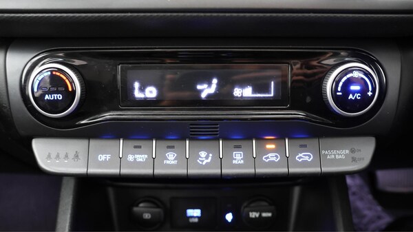 Used Hyundai KONA 2022 for sale - 76084116: Photo 13