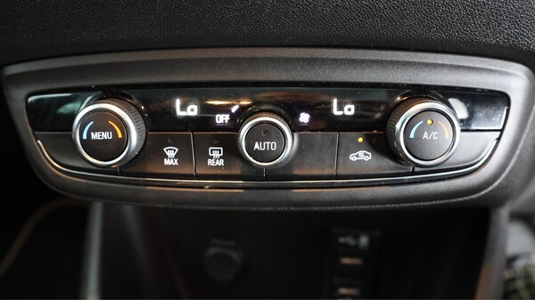 Used Vauxhall Crossland X 2019 for sale - 76282826: Photo 13