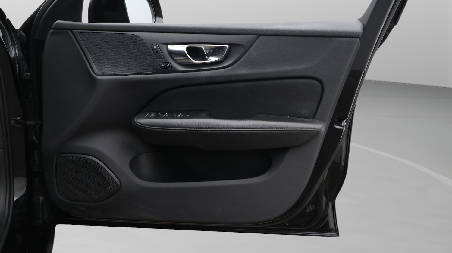 Used Volvo V60 2019 for sale - 76572872: Photo 16