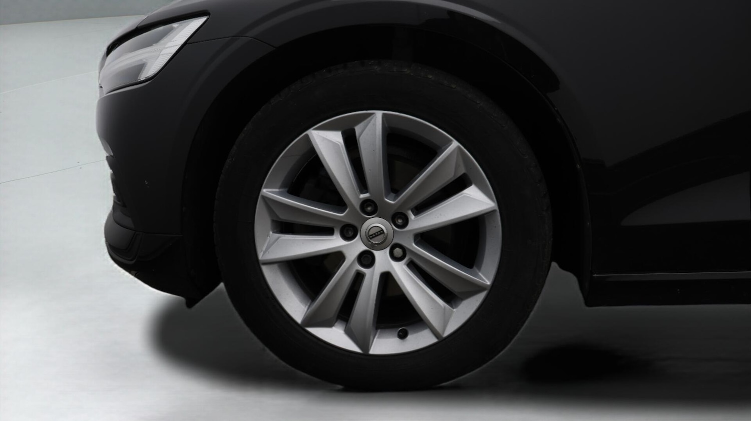 Used Volvo V60 2019 for sale - 76572872: Photo 19