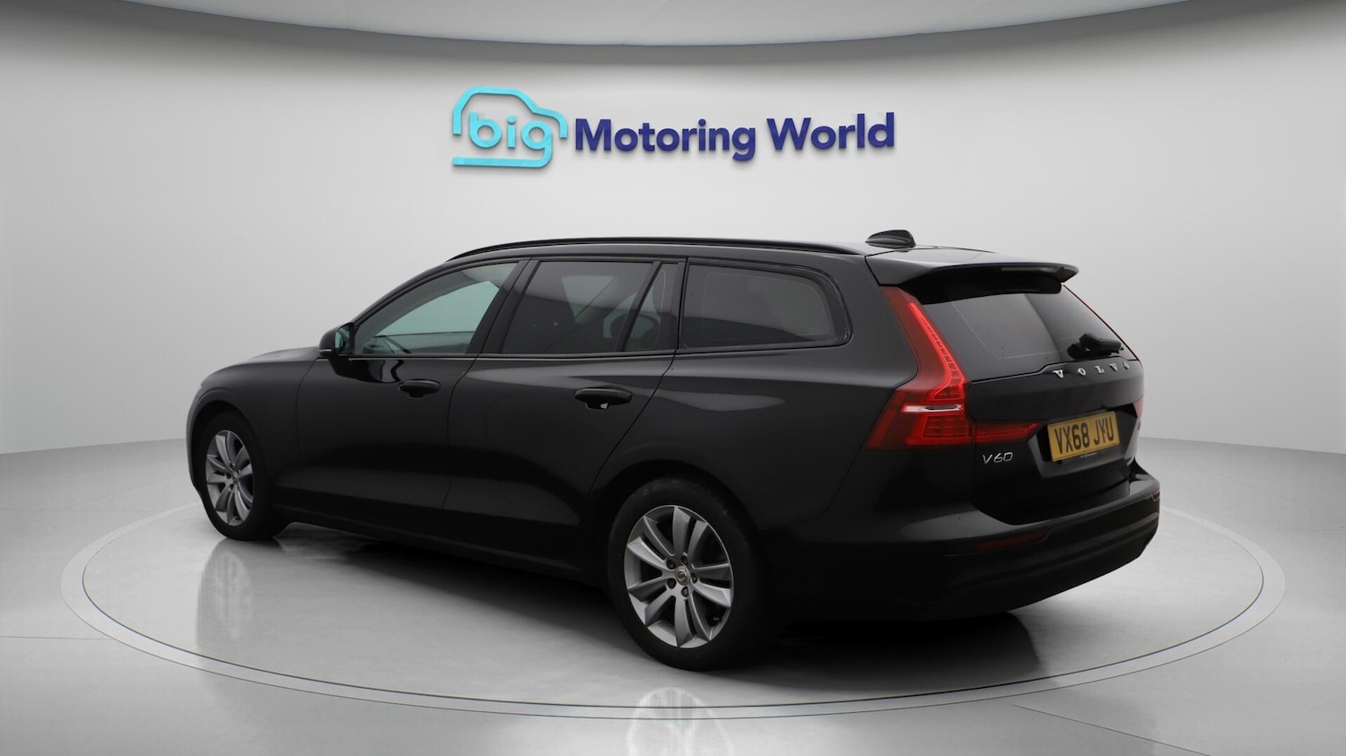 Used Volvo V60 2019 for sale - 76572872: Photo 6