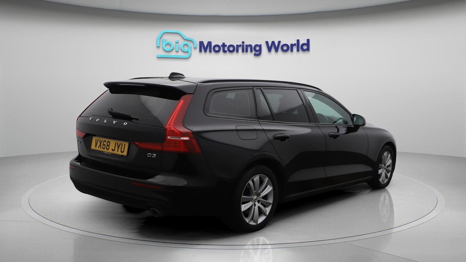 Used Volvo V60 2019 for sale - 76572872: Photo 8