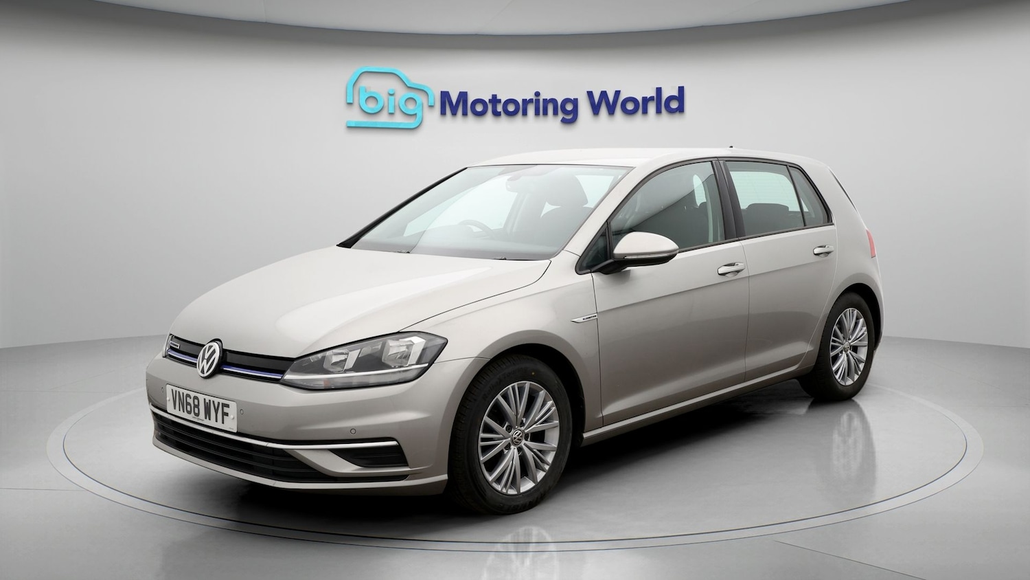 Used Volkswagen Golf 2018 for sale - 77688915: Photo 3