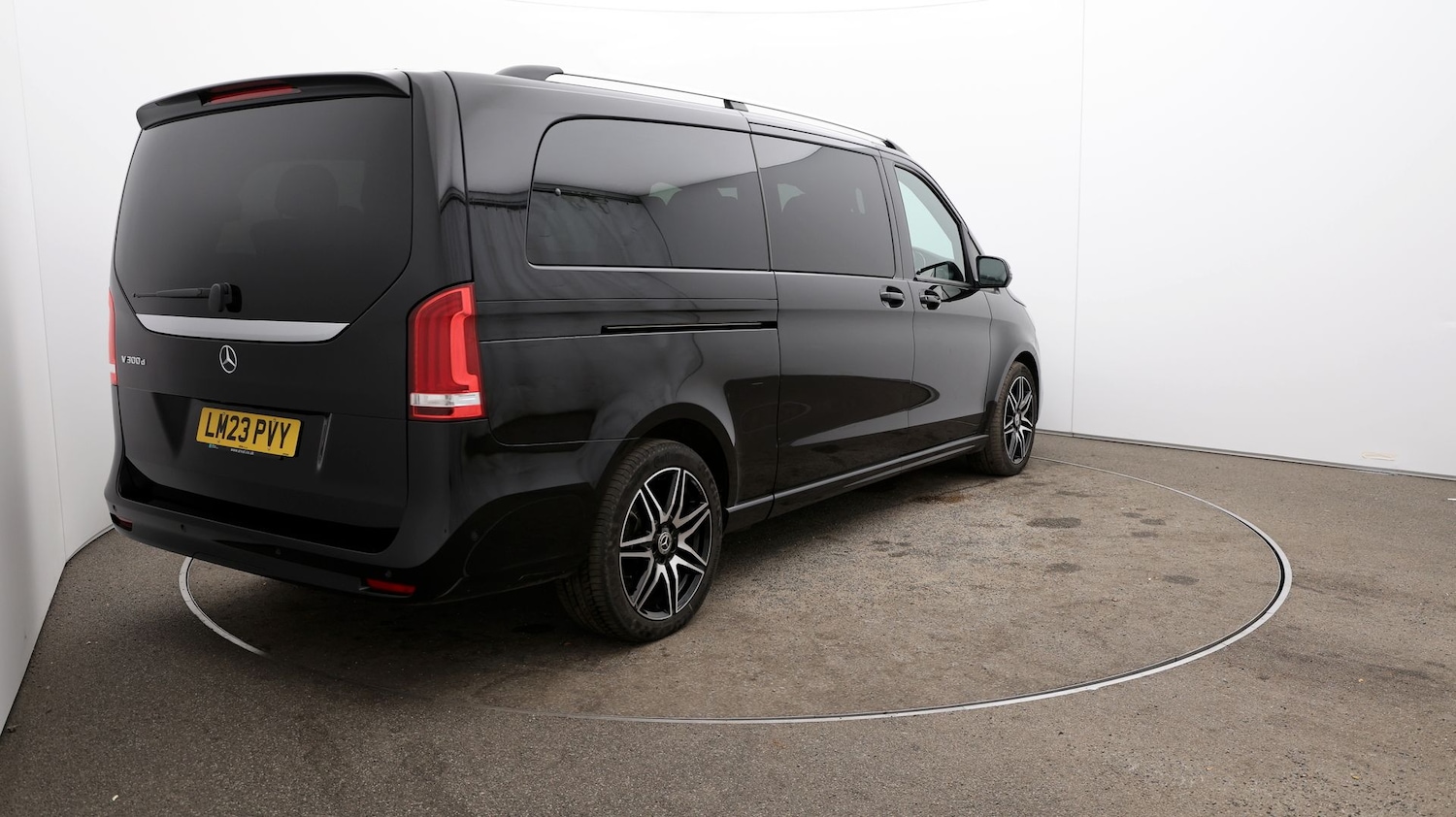 Used Mercedes-Benz V-Class 2023 for sale - 77071357: Photo 22