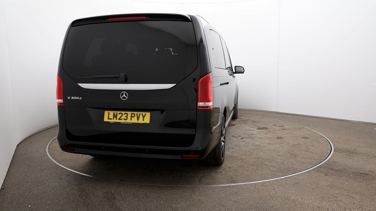 Used Mercedes-Benz V-Class 2023 for sale - 77071357: Photo 24