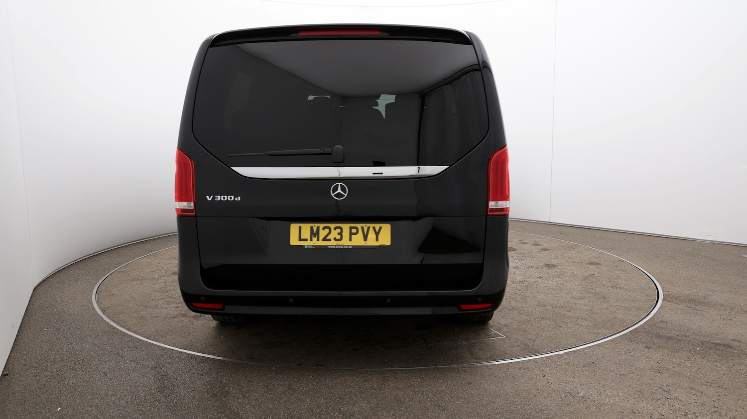 Used Mercedes-Benz V-Class 2023 for sale - 77071357: Photo 26