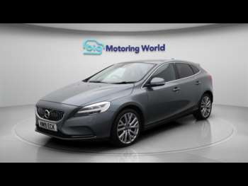 Used Volvo V40 2019 for sale - 74935128: Photo