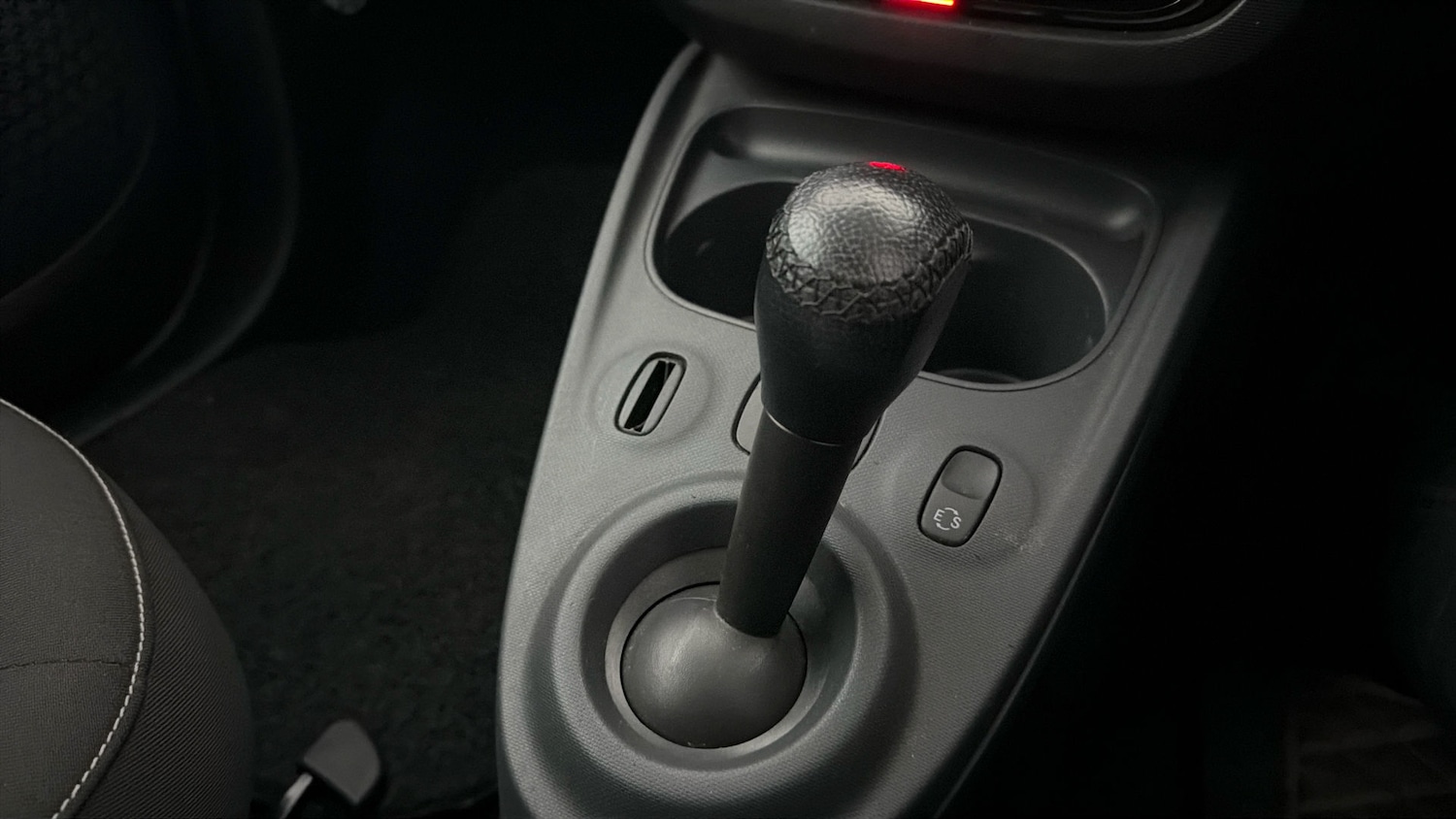 Used smart fortwo 2017 for sale - 77791502: Photo 23