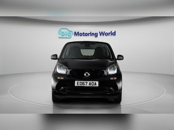 Used smart fortwo 2017 for sale - 77791502: Photo