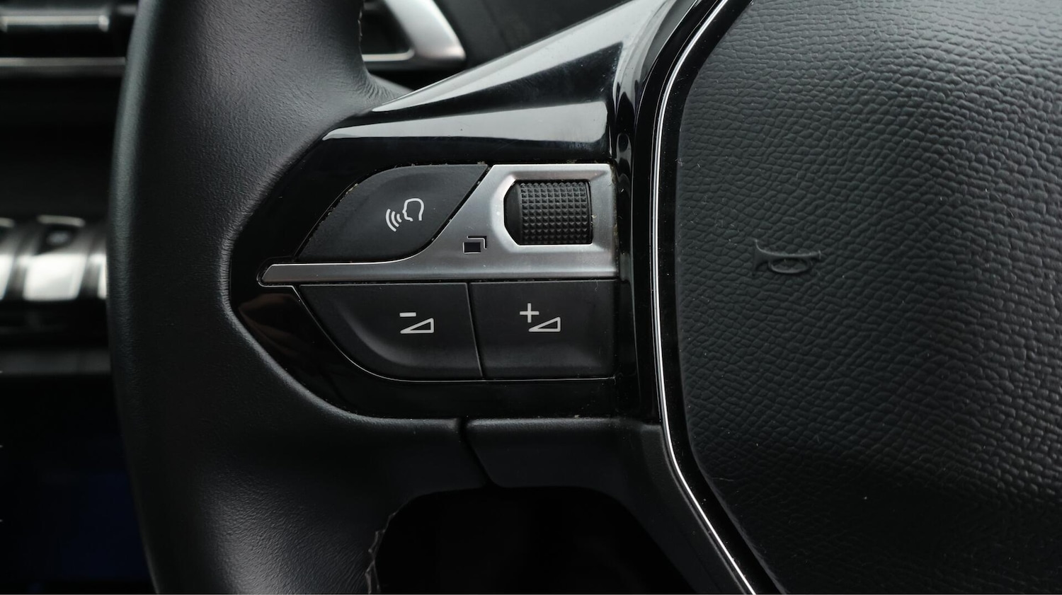 Used Peugeot 5008 2020 for sale - 76573796: Photo 25