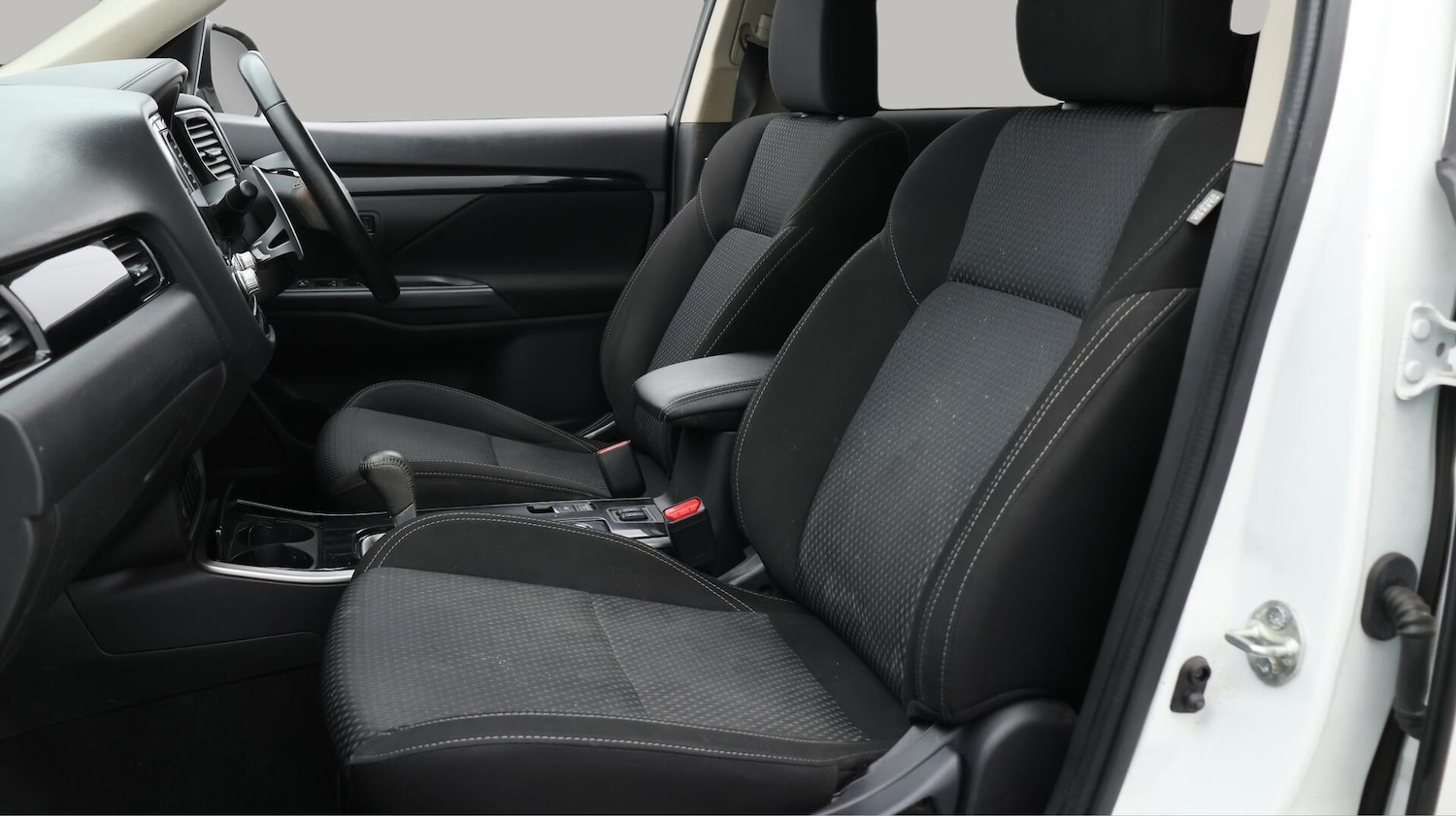 Used Mitsubishi Outlander 2020 for sale - 76645467: Photo 15