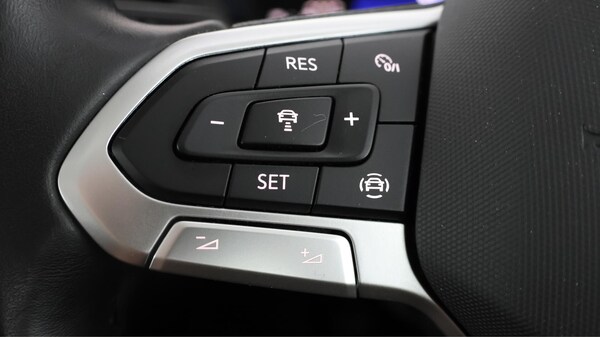 Used Volkswagen T-Cross 2022 for sale - 75646600: Photo 24