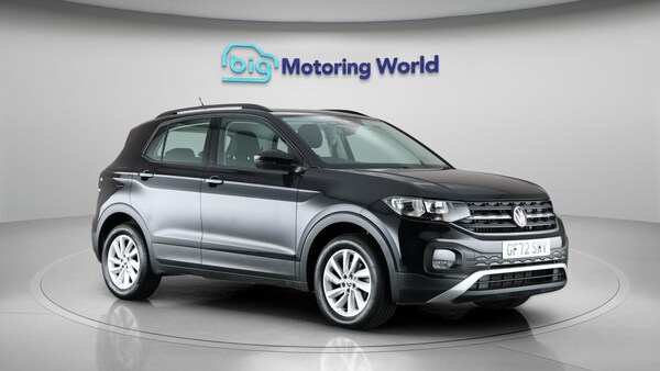Used Volkswagen T-Cross 2022 for sale - 75646600: Photo 2