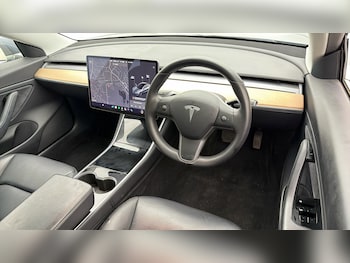 Used Tesla Model 3 2020 for sale - 79068900: Photo