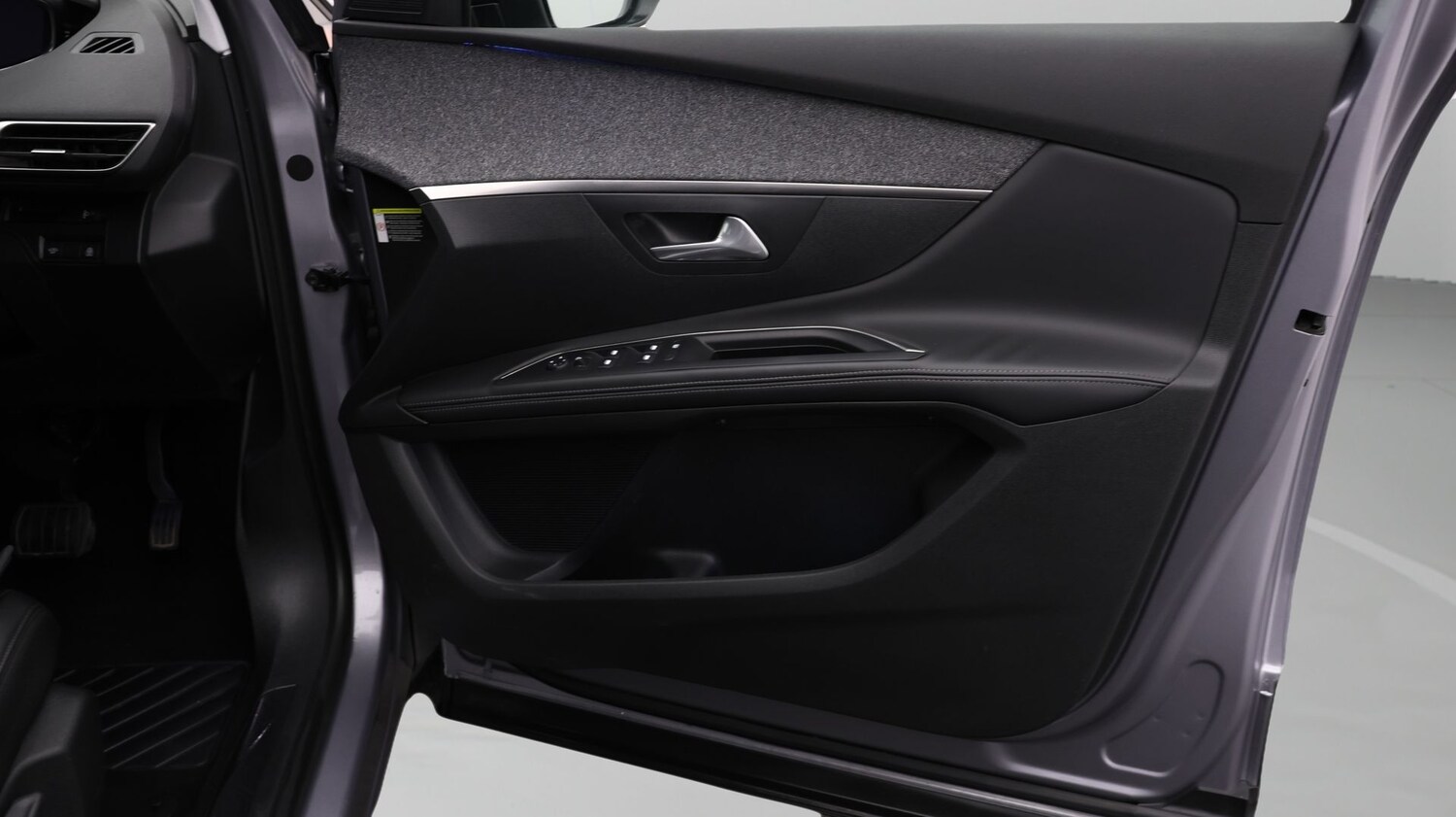 Used Peugeot 5008 2018 for sale - 77435016: Photo 15