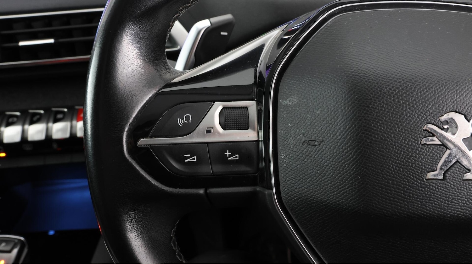 Used Peugeot 3008 2019 for sale - 76666594: Photo 23