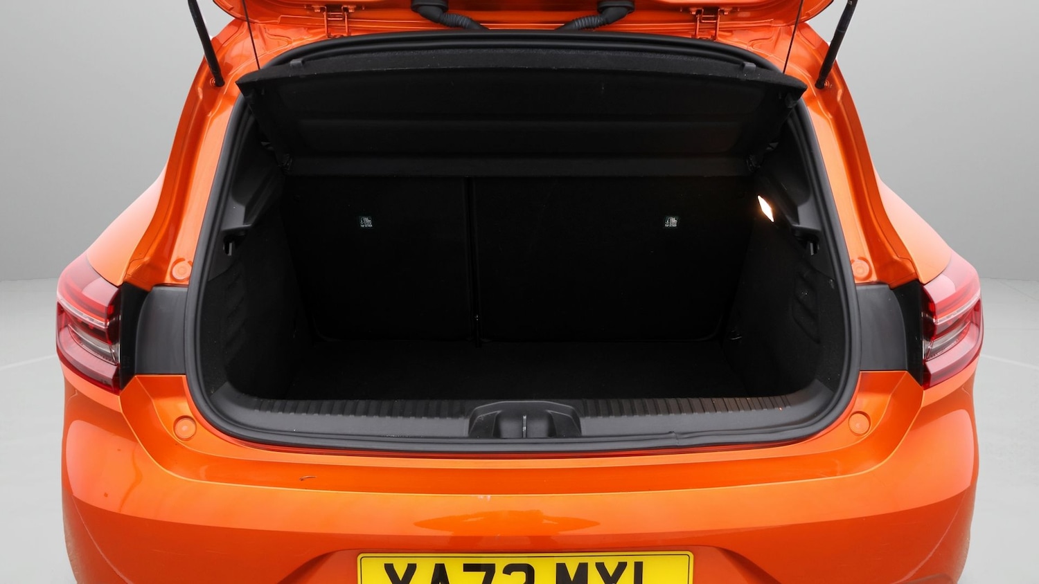 Used Renault Clio for sale - 77831571: Photo 17