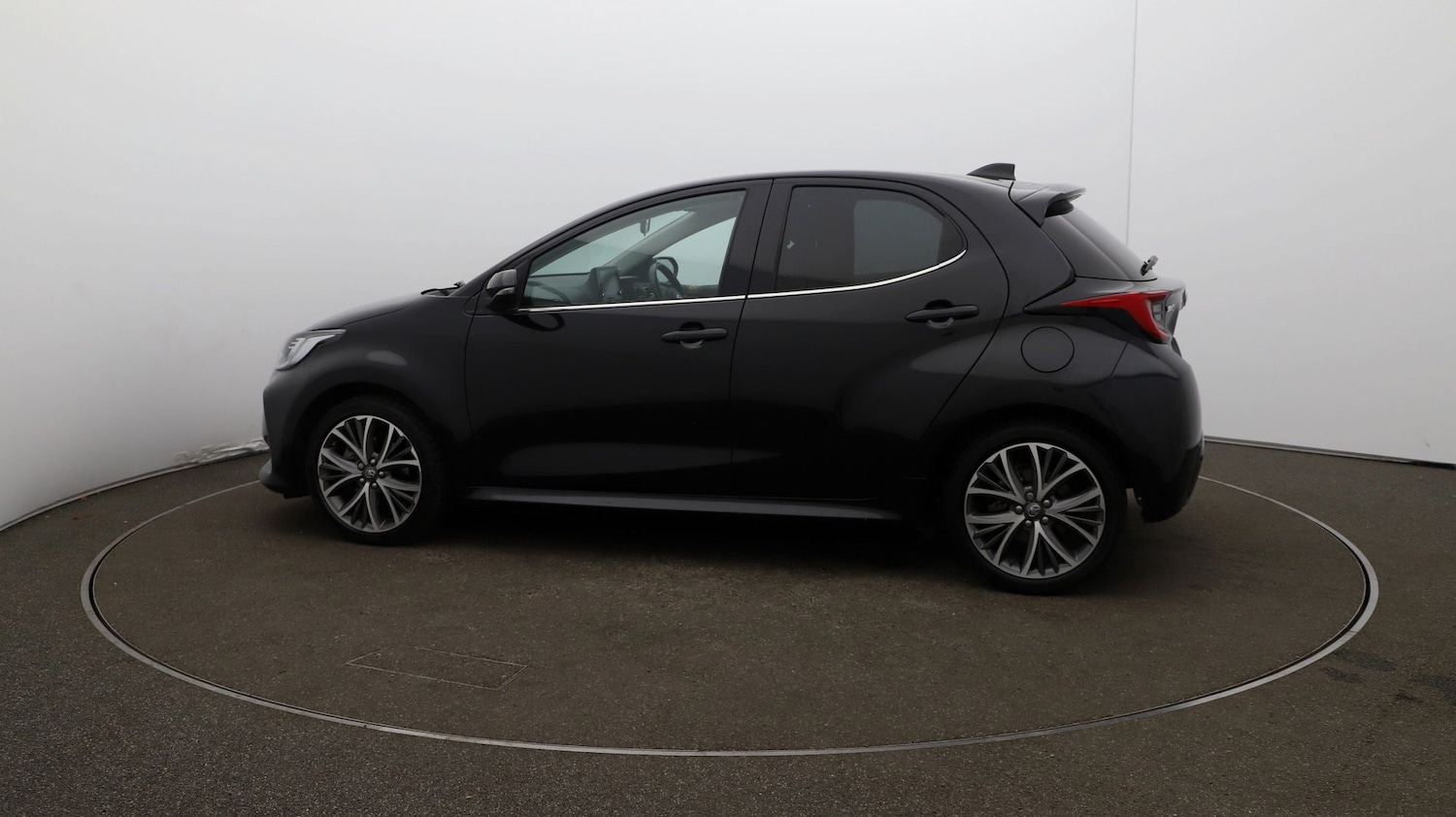 Used Toyota Yaris 2022 for sale - 76815471: Photo 50