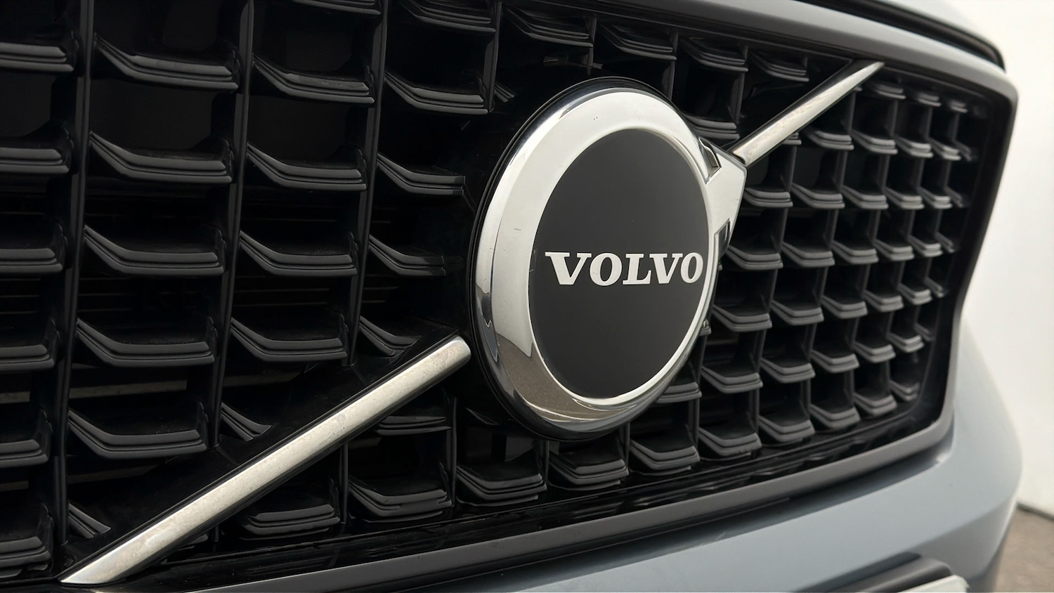 Used Volvo XC40 2023 for sale - 78040406: Photo 21