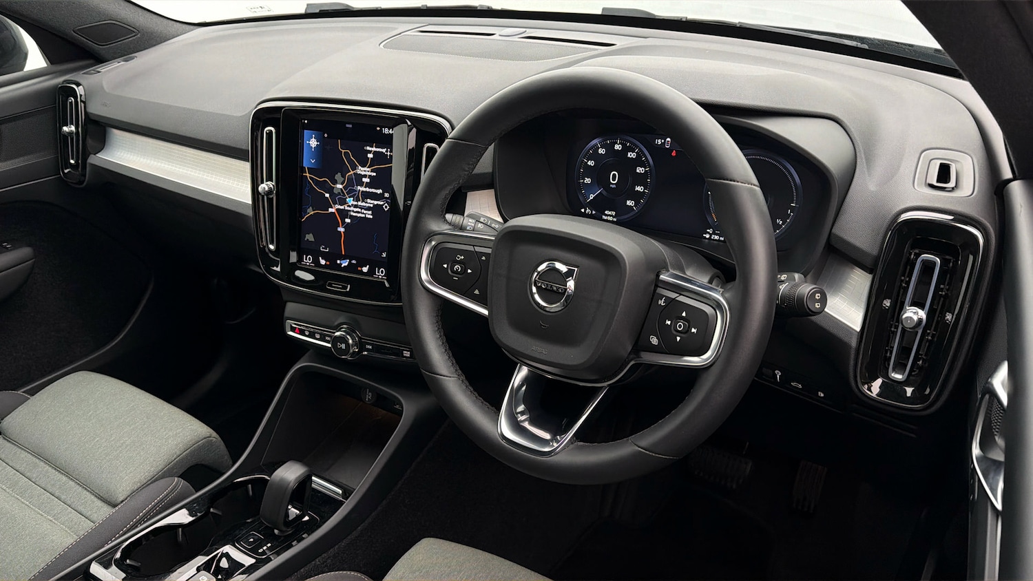 Used Volvo XC40 2023 for sale - 78040406: Photo 9