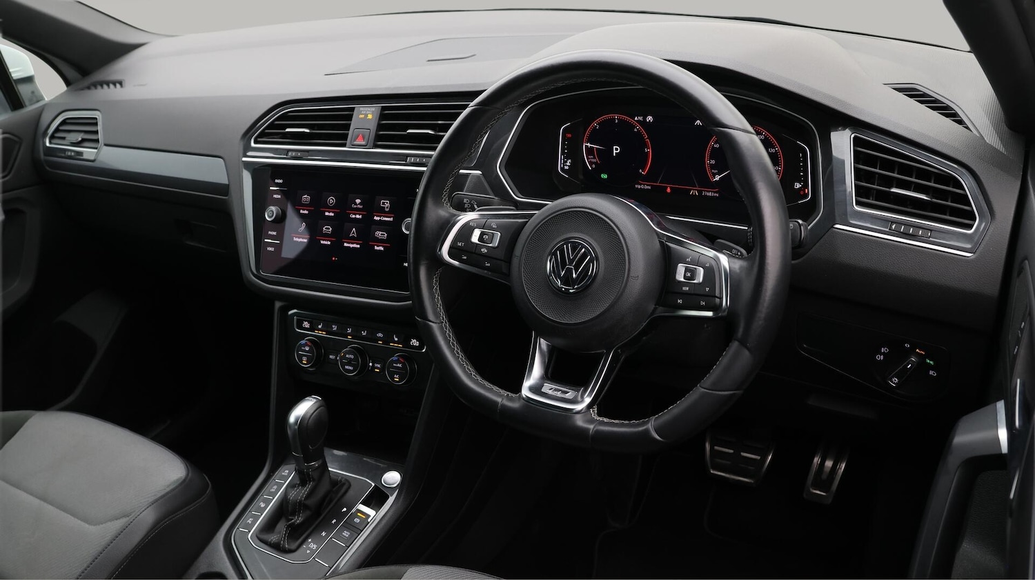 Used Volkswagen Tiguan 2019 for sale - 76688590: Photo 10