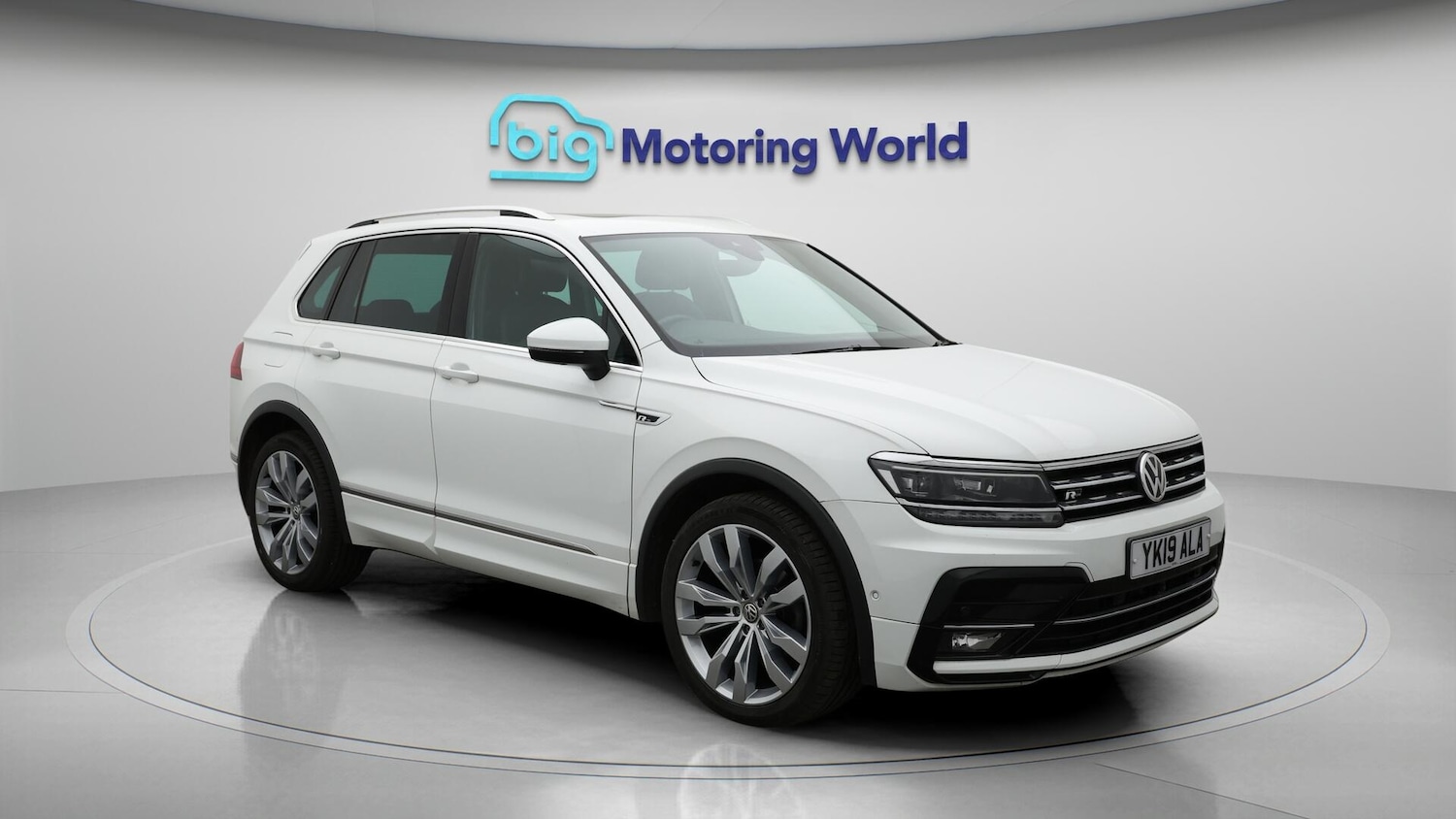 Used Volkswagen Tiguan 2019 for sale - 76688590: Photo 2