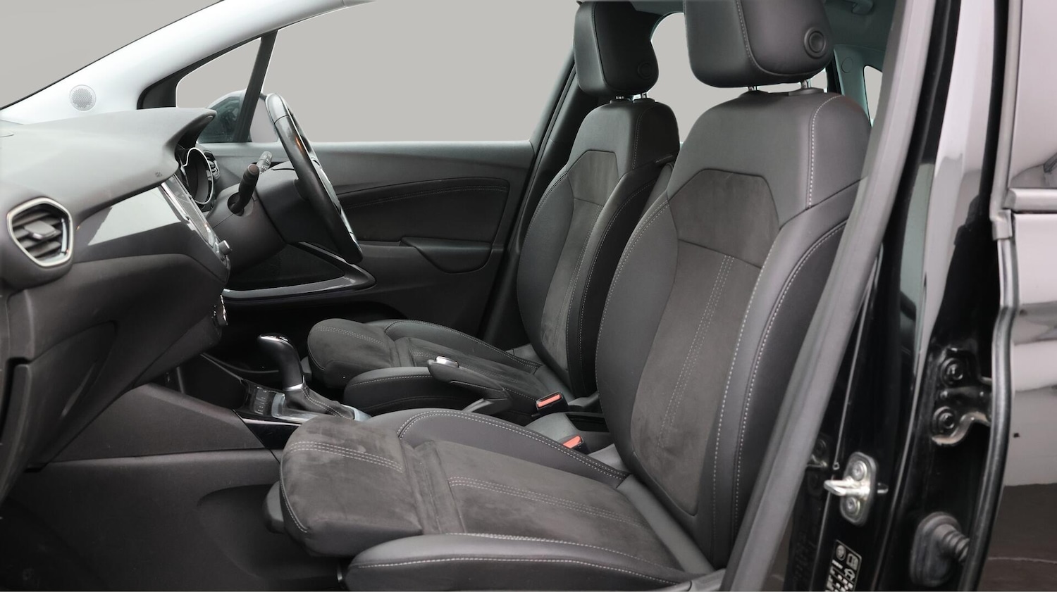 Used Vauxhall Crossland 2022 for sale - 76656995: Photo 15